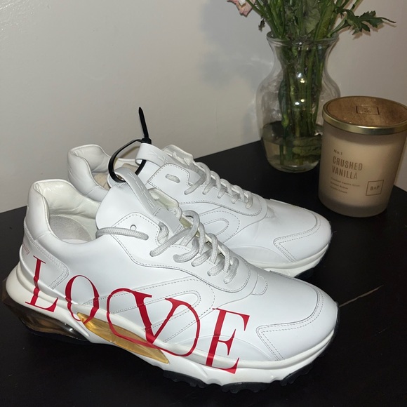 Valentino Garavani white leather love bounce mens sneaker